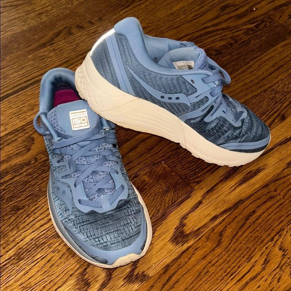 Saucony Women's Sky Blue Running Sneakers Women’s Size 8 Running Sneakers Shoes